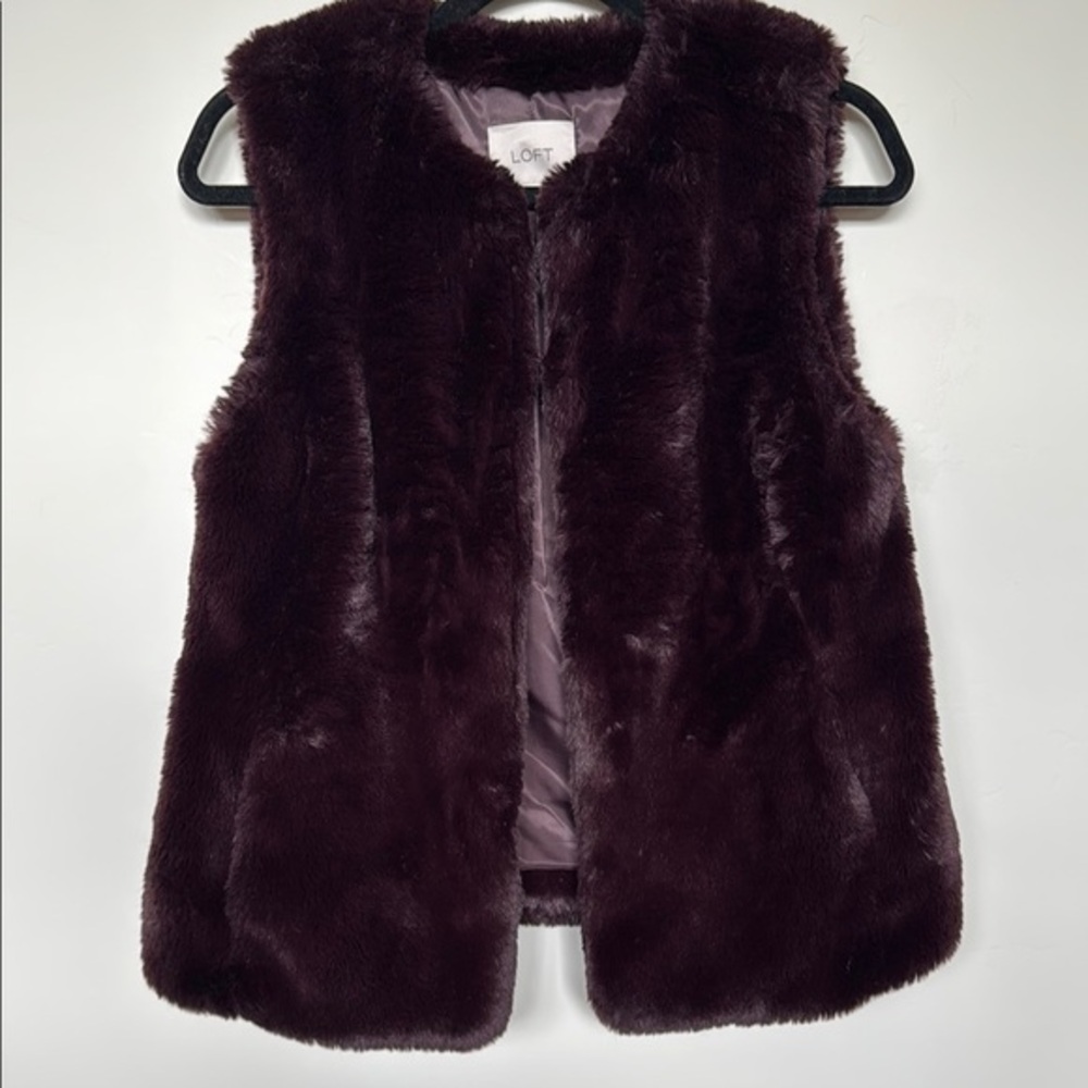 Loft Plush Faux Fur Vest in Deep Burgundy